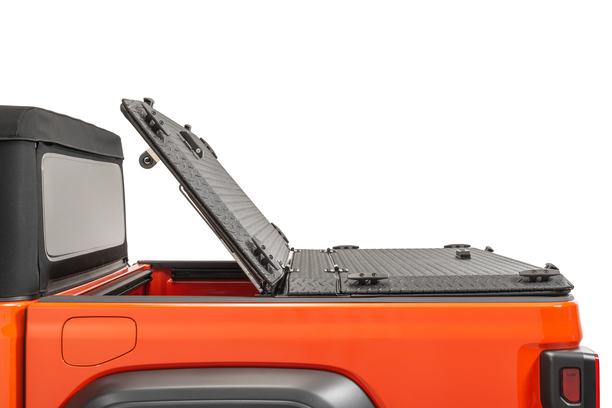 DiamondBack HD Truck Bed Cover for 20 21 Jeep Gladiator JT Quadratec